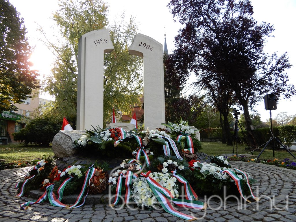 Az '56-os forradalomra emlékeztünk 46